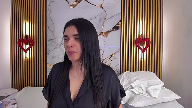 indi catalina online show from 04/16/26, 03:02