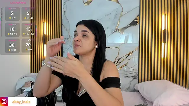 Snapshot of indi_catalina chatting on 06/18/26, 12:10 indi catalina online show from 06/18/26, 12:10