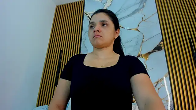 Snapshot of indi_catalina chatting on 07/11/26, 03:01 indi catalina online show from 07/11/26, 03:01