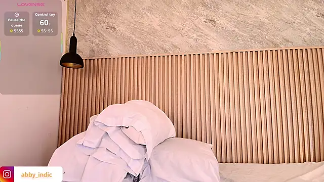 indi catalina online show from 11/08/25, 12:31