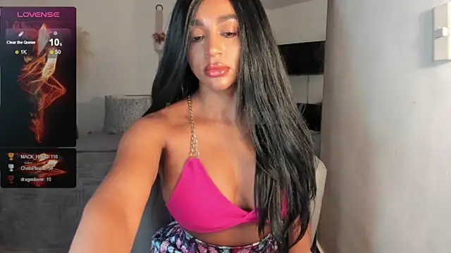 Snapshot of destinne_mill_ chatting on 01/14/25, 02:53 destinne mill online show from 01/14/25, 02:53