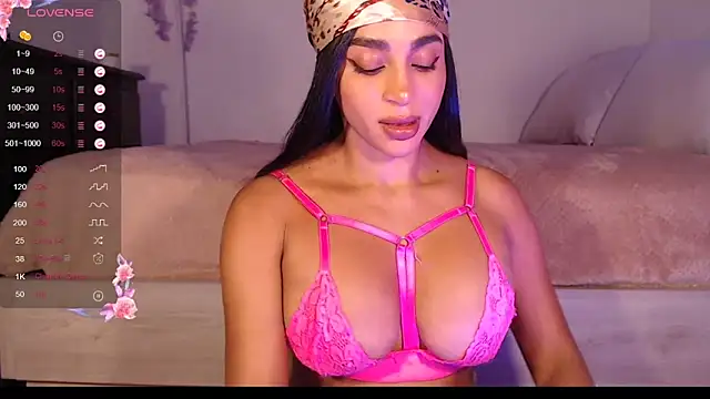 destinne mill  online show from 03/12/26, 11:47