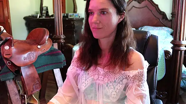 thornburyrose online show from 11/16/25, 04:23