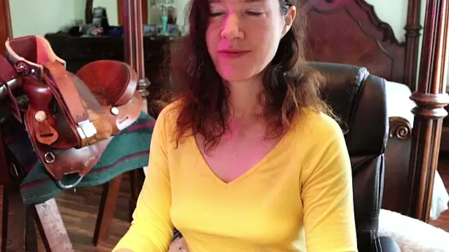 thornburyrose online show from 03/25/26, 02:05