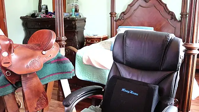 thornburyrose online show from 03/24/26, 06:19