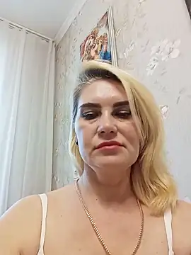 Snapshot of JennyOMay chatting on 06/07/26, 03:56 JennyOMay online show from 06/07/26, 03:56