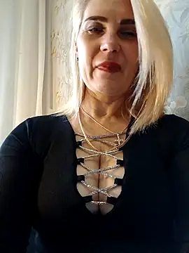 JennyOMay online show from 10/28/25, 04:02