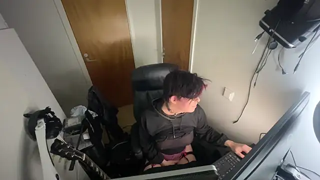 ecd011 online show from 03/16/25, 03:58