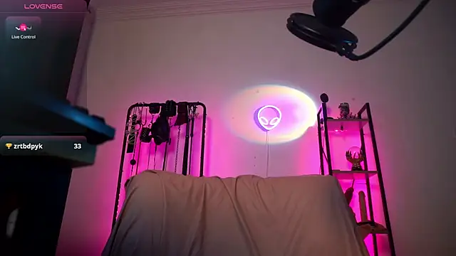 CyberXGoddess online show from 11/29/25, 11:38