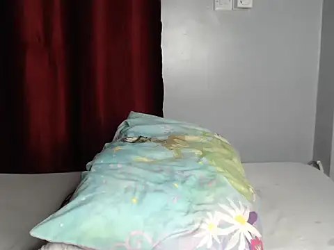 Naughtymis online show from 10/22/25, 08:41