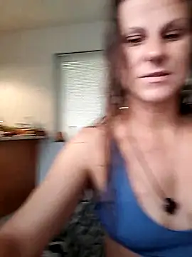 Scarlettishere online show from 04/13/26, 11:47