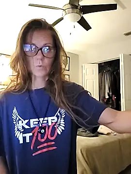 Scarlettishere online show from 12/23/25, 04:01