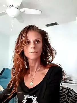 Scarlettishere online show from 11/09/25, 03:16