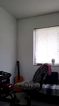 Snapshot of Scarlettishere chatting on 05/11/26, 12:28 Scarlettishere online show from 05/11/26, 12:28