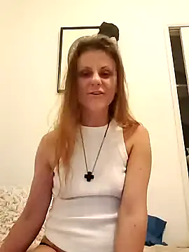 Snapshot of Scarlettishere chatting on 05/14/26, 02:08 Scarlettishere online show from 05/14/26, 02:08