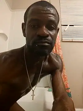 Snapshot of Maculine_Stayr chatting on 12/30/24, 04:53 Maculine Stayr online show from 12/30/24, 04:53