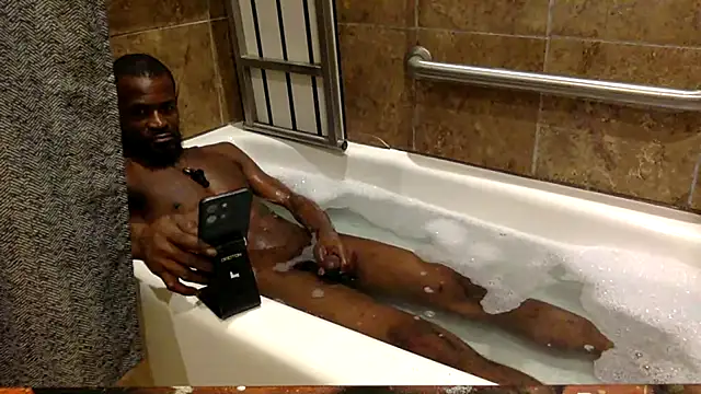 Maculine Stayr online show from 11/25/25, 01:22