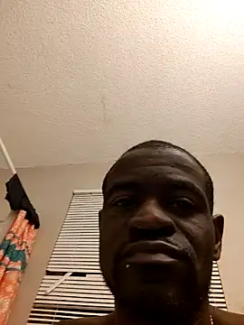 Snapshot of Maculine_Stayr chatting on 12/25/24, 12:15 Maculine Stayr online show from 12/25/24, 12:15