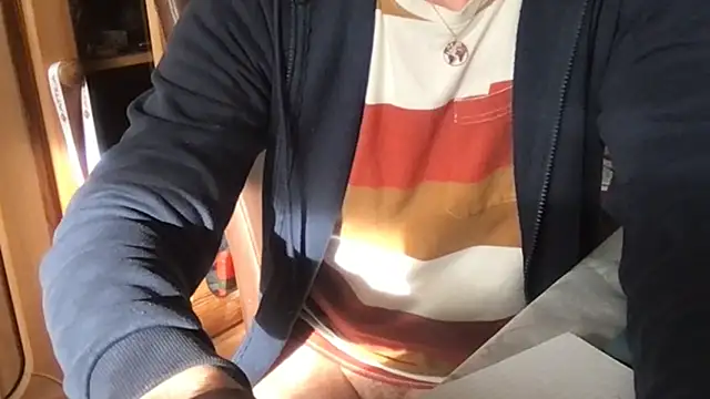 owlbimaikxh online show from 10/31/25, 09:50