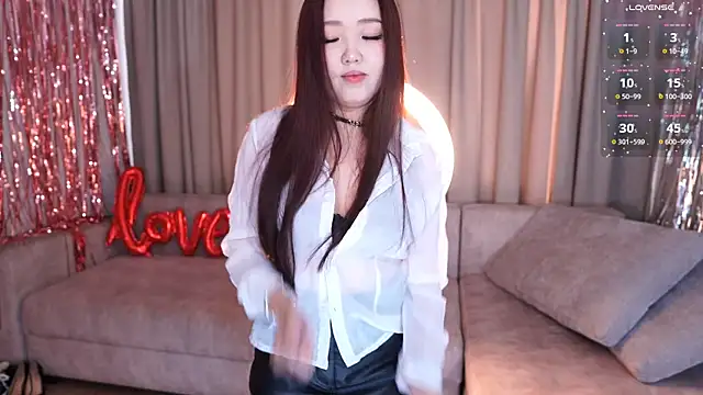 Snapshot of k_kimikooo chatting on 09/27/25, 03:34 k kimikooo online show from 09/27/25, 03:34