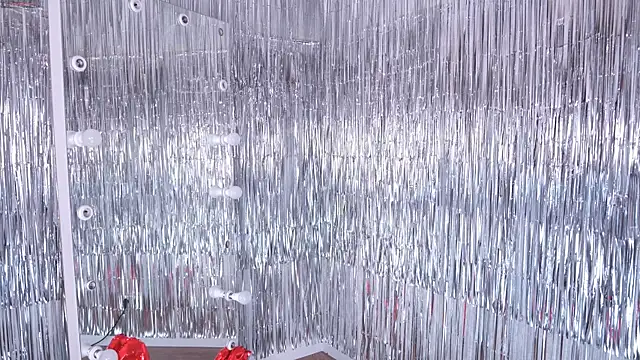 Snapshot of k_kimikooo chatting on 11/29/25, 04:56 k kimikooo online show from 11/29/25, 04:56