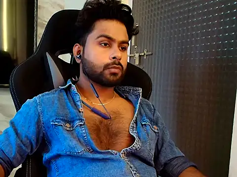 Snapshot of SHENOY3 chatting on 06/11/26, 10:45 SHENOY3 online show from 06/11/26, 10:45