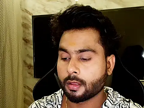 Snapshot of SHENOY3 chatting on 10/20/25, 06:41 SHENOY3 online show from 10/20/25, 06:41