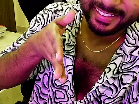 Snapshot of SHENOY3 chatting on 09/24/25, 06:25 SHENOY3 online show from 09/24/25, 06:25
