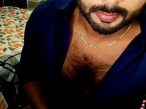 Snapshot of SHENOY3 chatting on 10/10/25, 02:40 SHENOY3 online show from 10/10/25, 02:40