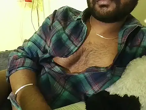 Snapshot of SHENOY3 chatting on 03/18/25, 07:22 SHENOY3 online show from 03/18/25, 07:22