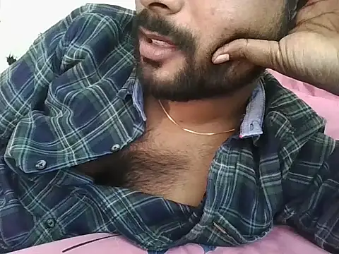 Snapshot of SHENOY3 chatting on 02/11/25, 06:40 SHENOY3 online show from 02/11/25, 06:40