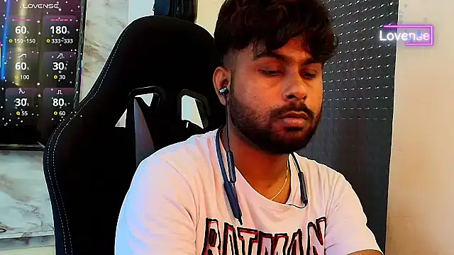 Snapshot of SHENOY3 chatting on 07/12/26, 06:47 SHENOY3 online show from 07/12/26, 06:47