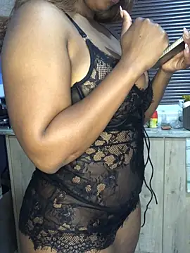 Mysterious peaches online show from 11/03/25, 06:44