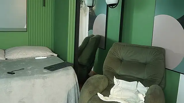 kelly thomson online show from 04/02/26, 03:30