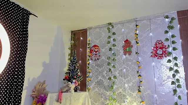 kelly thomson online show from 12/05/25, 01:27