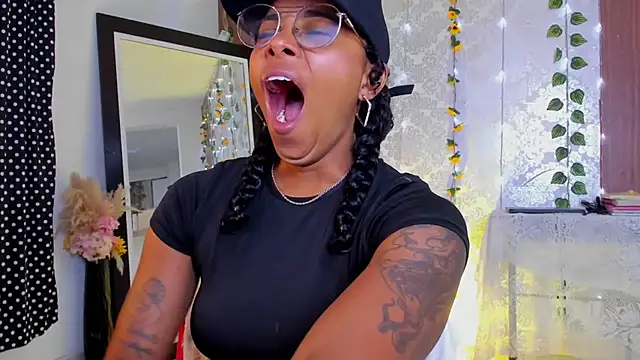 kelly thomson online show from 02/13/26, 12:21