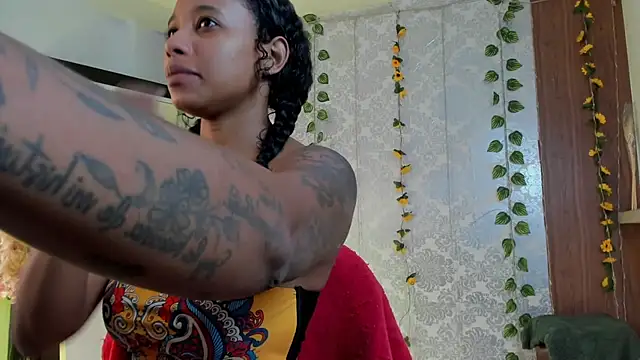 kelly thomson online show from 02/26/26, 01:44