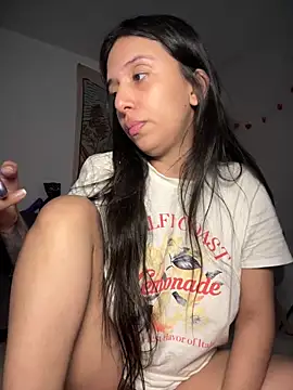 kiaraglam2 online show from 11/21/25, 01:32