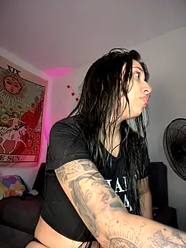 kiaraglam2 online show from 10/15/25, 01:19