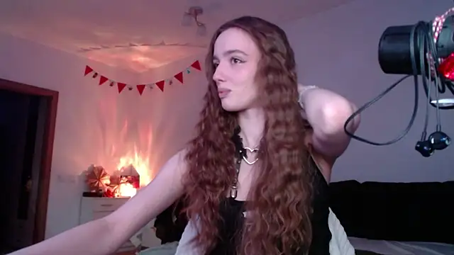 Snapshot of Weeissy chatting on 01/14/25, 07:53 Weeissy online show from 01/14/25, 07:53