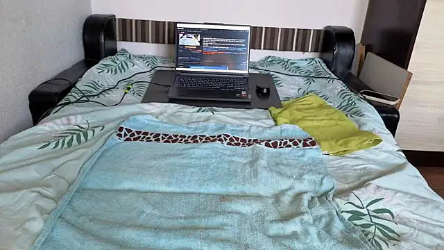 Snapshot of sweet-tinqerbell chatting on 07/06/26, 11:28 sweet-tinqerbell online show from 07/06/26, 11:28