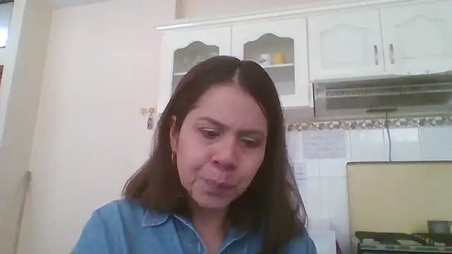 Snapshot of Sara_Brandon chatting on 09/24/25, 02:45 Sara Brandon online show from 09/24/25, 02:45