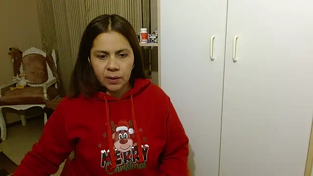Snapshot of Sara_Brandon chatting on 10/02/25, 02:37 Sara Brandon online show from 10/02/25, 02:37