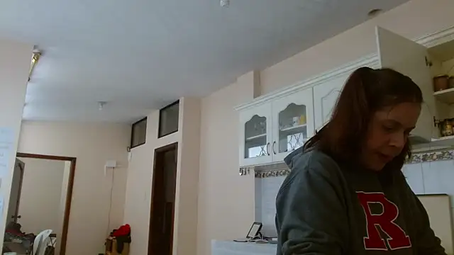 Snapshot of Sara_Brandon chatting on 09/25/25, 02:56 Sara Brandon online show from 09/25/25, 02:56