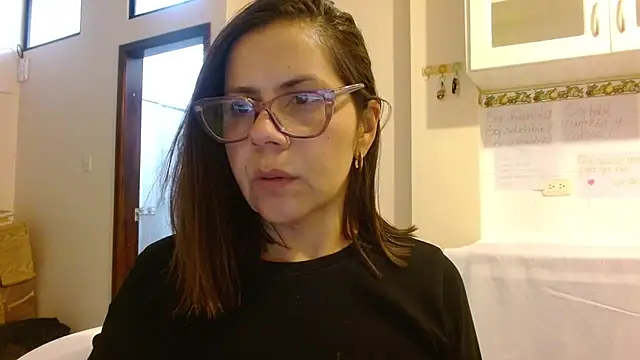 Snapshot of Sara_Brandon chatting on 09/16/25, 12:55 Sara Brandon online show from 09/16/25, 12:55
