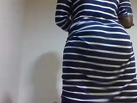 sweetelle09 online show from 03/16/25, 12:34