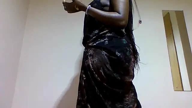 sweetelle09 online show from 02/21/26, 04:42