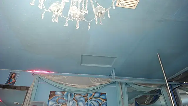 ADRIANNA FOX online show from 02/13/26, 05:40