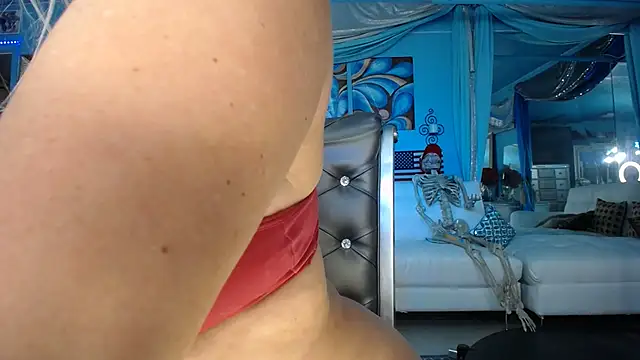 ADRIANNA FOX online show from 12/20/25, 01:14