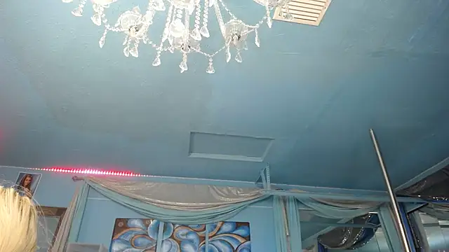 ADRIANNA FOX online show from 01/31/26, 07:12